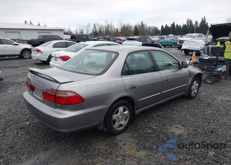 2000 Honda Accord 3.0 Ex from USA, damaged, VIN 1HGCG1658YA013863